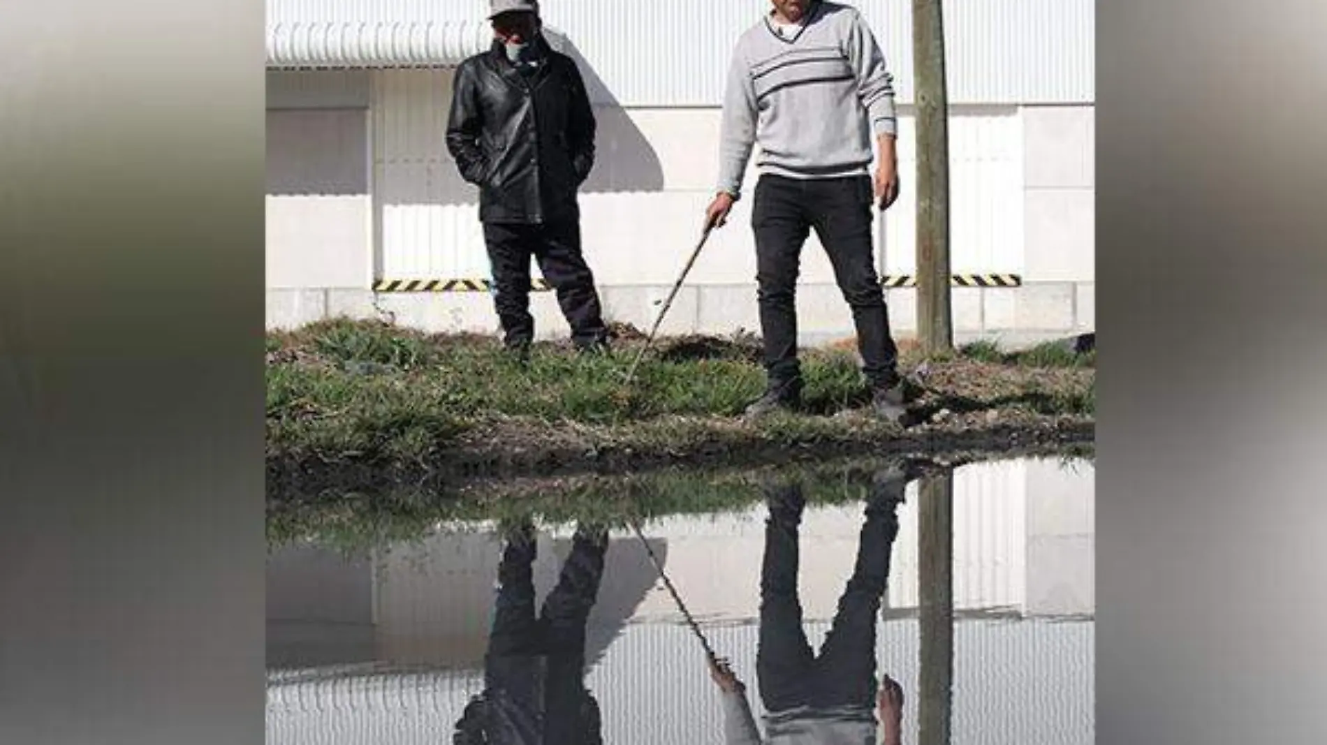 activista en contra del agua